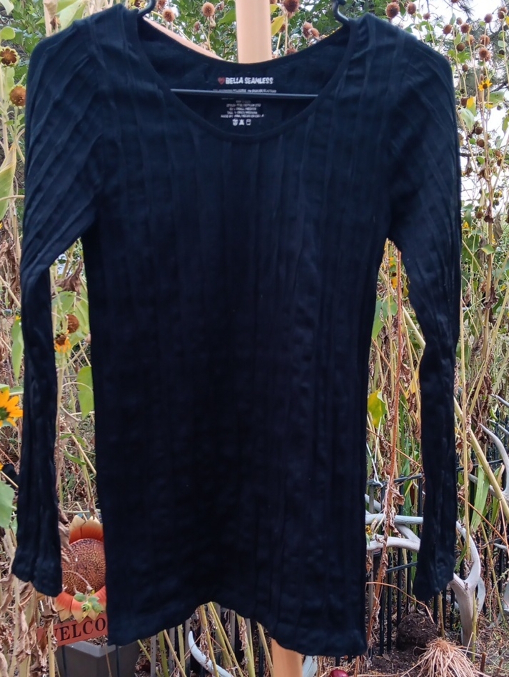 Bella Seamless Black Ribbed Scoop-Neck Long Sleeve Sweater